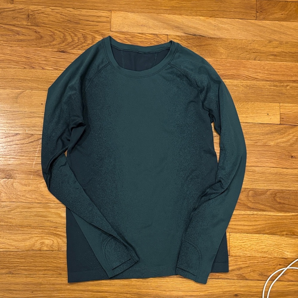 Athleta momentum top brand new, tags removed